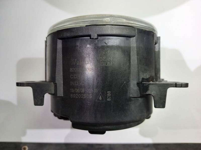 Renault foglight (P/N 8200074008, fits Megane II & other models)