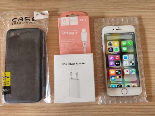 Apple iPhone 8 64GB (Silver)