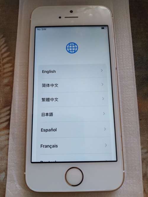 Apple iPhone SE (1st gen) / 32GB / Gold