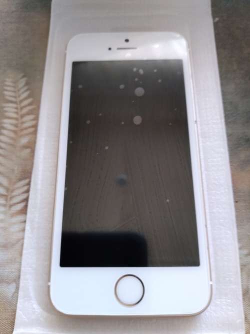 Apple iPhone SE (1st gen) / 32GB / Gold