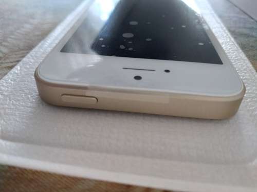 Apple iPhone SE (1st gen) / 32GB / Gold