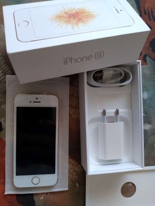 Apple iPhone SE (1st gen) / 32GB / Gold