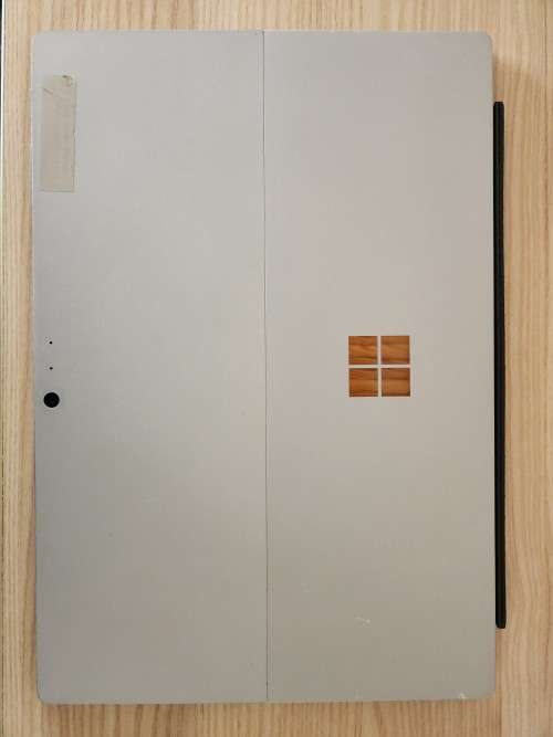 MICROSOFT SURFACE PRO (2017) *CORE m3-7Y30 / 128GB / 4GB RAM*