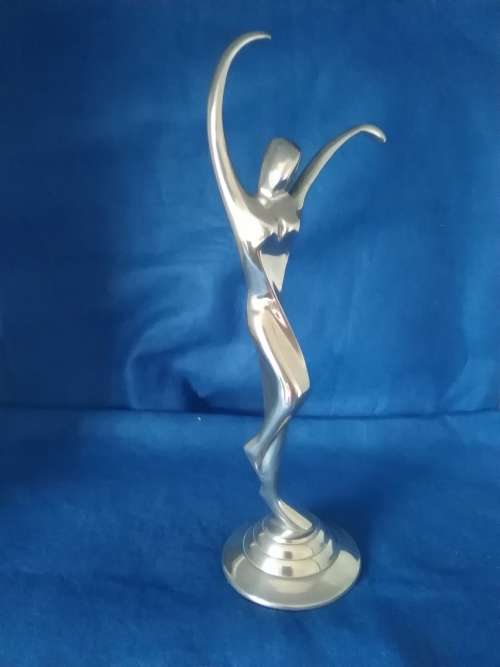 ART DECO STYLE FIGURE