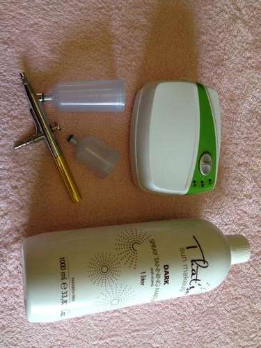Mini airbrush gun with compressor and 1L of tanning solution R 2250
