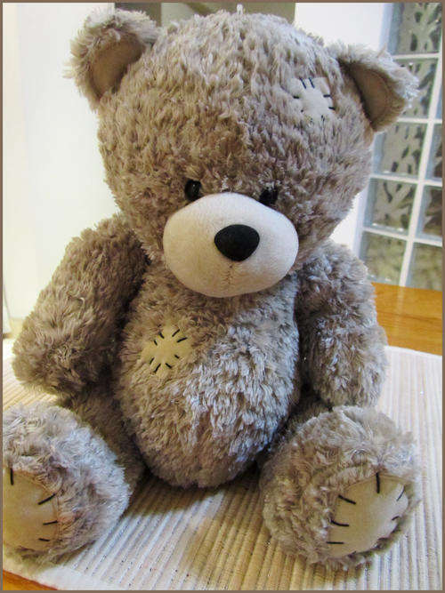 Sweetest vintage collectable teddy bear (+/- 30cm). Washed & ready for my new home...