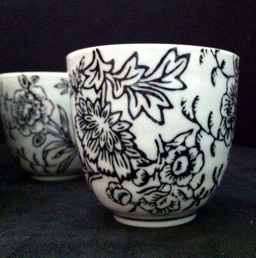Set of 5 oriental tea or saki cups