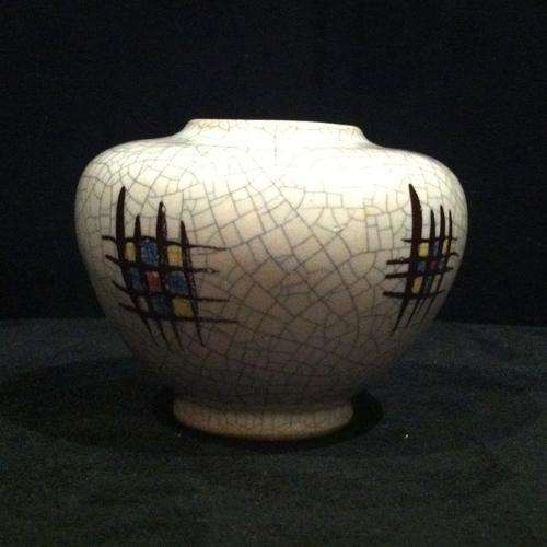 Small oriental vase decorated with faux crackled pattern etc. (stamped)