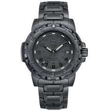 Luminox Night Hawk (brand new with papers) normal retail R7500 STUNNING WATCH