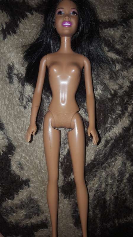 Barbie Doll - 2010 Mattel