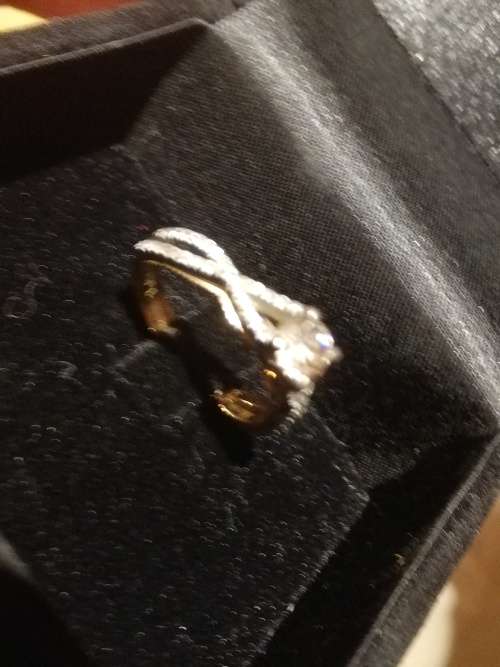 Ladies wedding/Engagement diamond Ring 18K gold