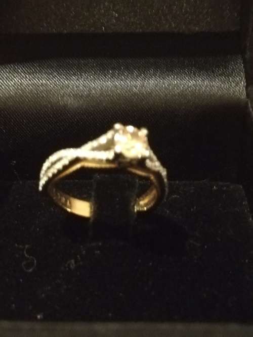 Ladies wedding/Engagement diamond Ring 18K gold