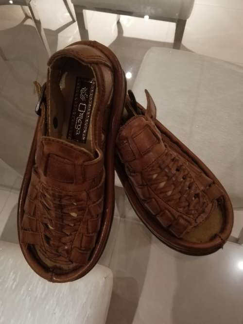Genuine leather Omega Sandal Size 2