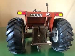 Strike Toys/Speelgoed Fiat Tractor with Two Trailers