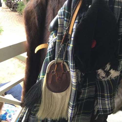 WONDERFUL 'OLD' SCOTISH KILT, SPORIN ETC