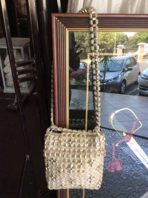 DELIGHTFUL 1960's  ITALIAN BEADED HANDBAG