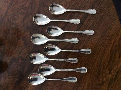 LOVELY SET OF 8 DESSERT SPOONS