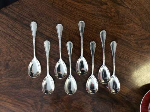 LOVELY SET OF 8 DESSERT SPOONS