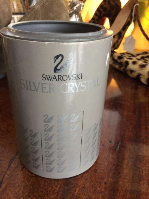 DELIGHTFUL BOXED SWAROVSKI CROCODILE