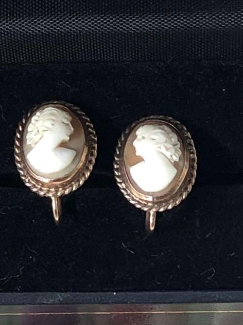 VINTAGE 9CT GOLD & CAMEO EARRINGS