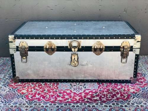OLD METAL TRUNK
