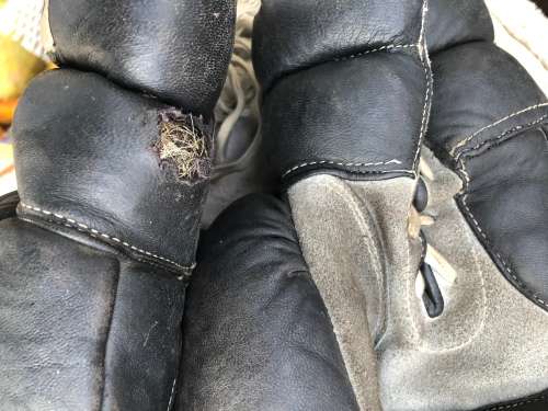 VINTAGE BOXING GLOVES - BAILY'S