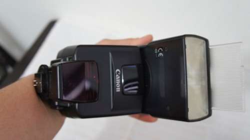 Canon 550EX Speedlite