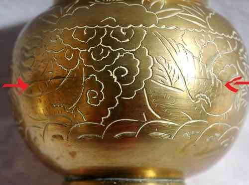 splitting joint on vase