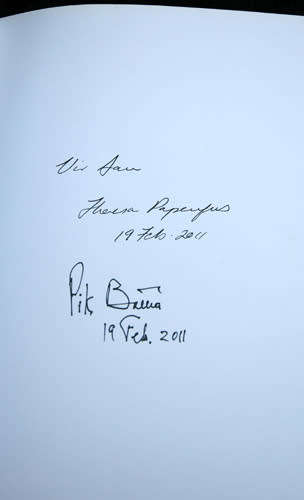 Pik Botha en sy Tyd - Theresa Papenfus (signed by Pik Botha  & author)