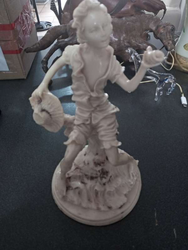 Vintage Stonelite Oyster Boy statue