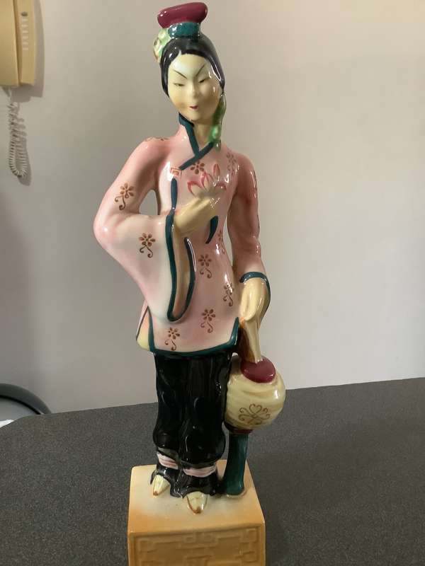 Chinese Antique Famille Rose Porcelain Doll