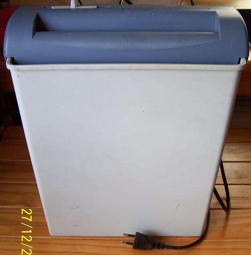 GBC Security Shredder 360S with +/- 10l Bucket (3-Sheets 80gsm)