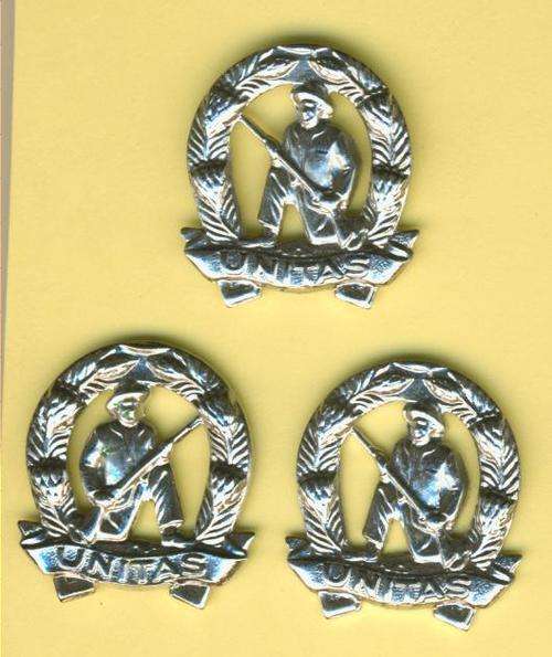 *(2627) BERET BADGE & COLLAR PAIR - SA Commando's 1970's to 1990's - ORIGINAL!!!