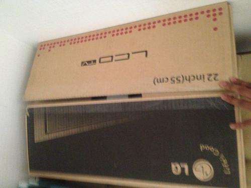 LG 22 INCH(55cm) tv
