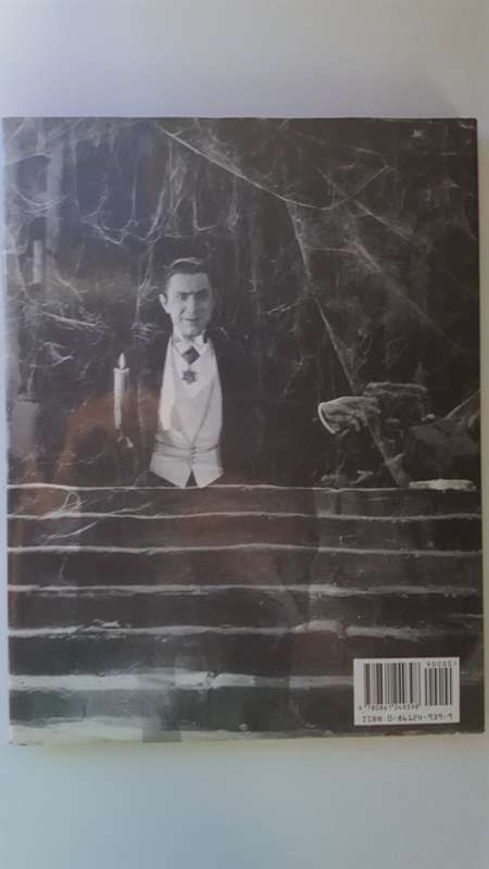 Dracula by Clare Haworth-Maden (96 pgs.) [Hardcover]