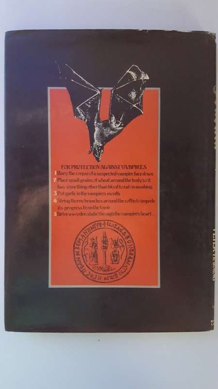 The Dracula Scrapbook Edited by Peter Haining (176 pgs.) [Hardcover]