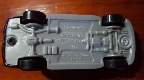 Hot Wheels - `07 Chevy Tahoe
