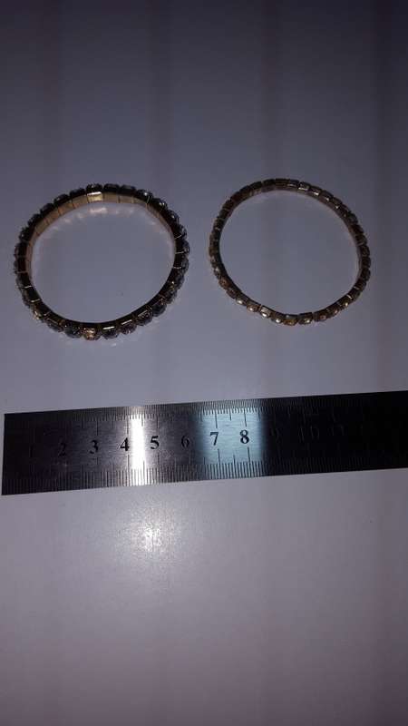 Costume Jewellery Bracelet (x2)