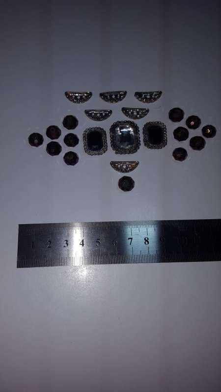 Costume Jewellery Beads (various x22)