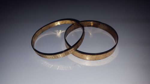 Costume Jewellery Bangle (x2)