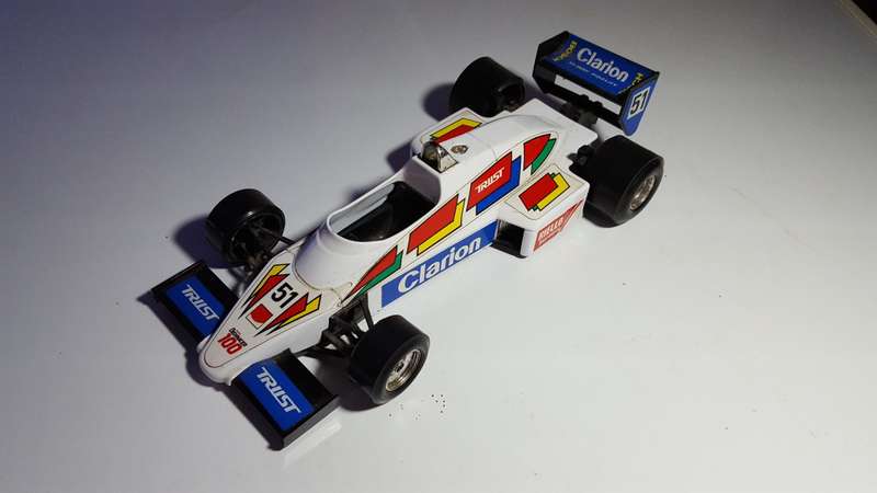 Bburago 1:24 Race Champion