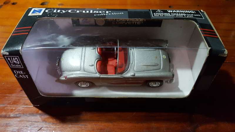 NewRay - 1957 Chevrolet Corvette - 1:43 Die-Cast