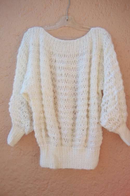 White Boatneck Vintage Style Sweater - Size Medium