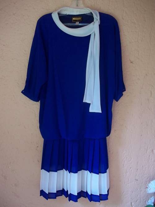 STUNNING RETRO STYLE BLUE PAZZAZ  DROPPED WAIST DRESS - SIZE 34