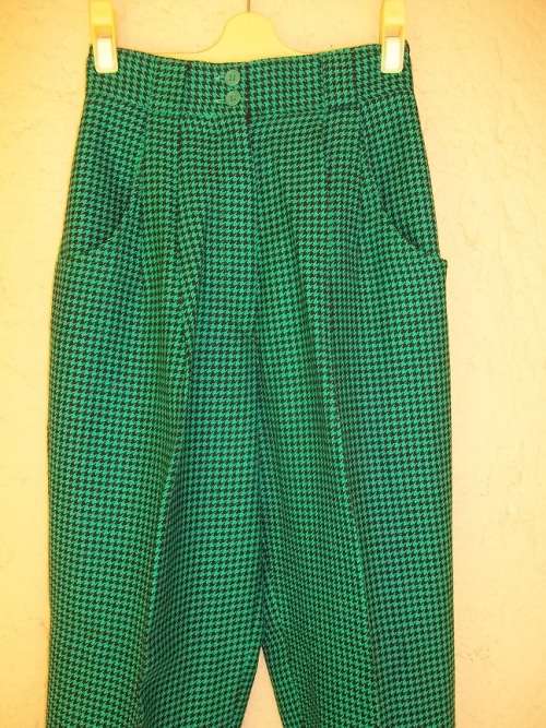 VINTAGE MISS CASSIDY PURE NEW WOOL HOUNDSTOOTH PANTS - 32