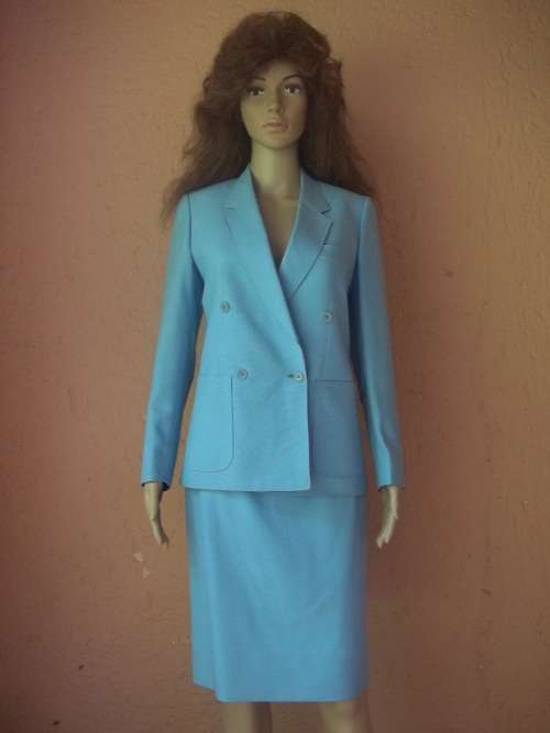 MISS CASSIDY VINTAGE - 3 PIECE LINEN SUIT COMPRISING JACKET, SKIRT AND PANTS - Size 32