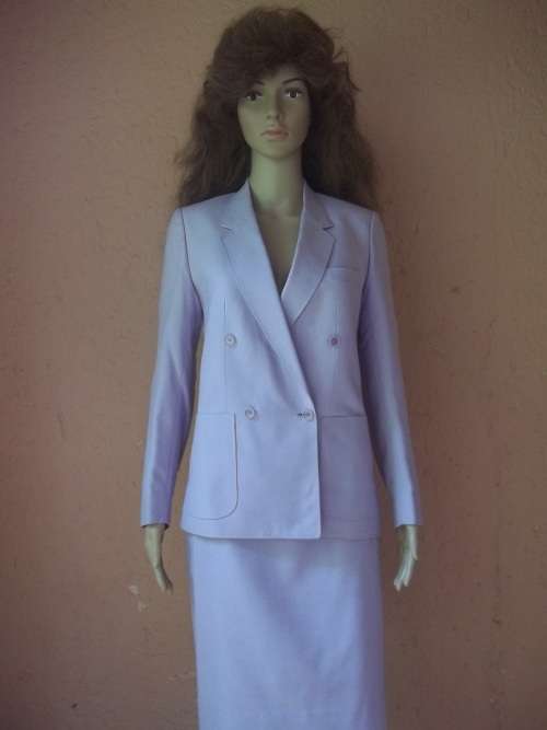 MISS CASSIDY VINTAGE - 3 PIECE LINEN SUIT COMPRISING JACKET, SKIRT AND PANTS - Size 32