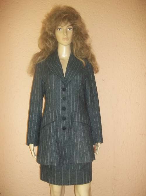 CHARCOAL GREY CHALK STRIPED WINTER SUIT FROM TRUWORTHS - Size 32