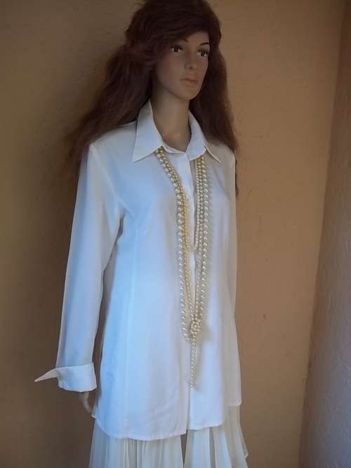 ELEGANT WINTER WHITE FINNIGANS LONG LINE BLOUSE / SHIRT FROM TRUWORTHS - Size !2 (36)