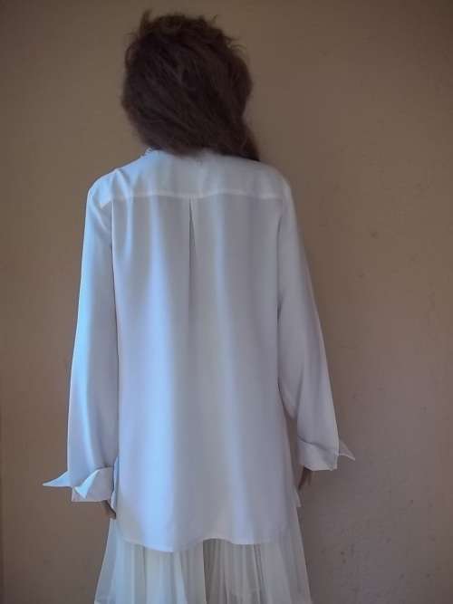 ELEGANT WINTER WHITE FINNIGANS LONG LINE BLOUSE / SHIRT FROM TRUWORTHS - Size !2 (36)